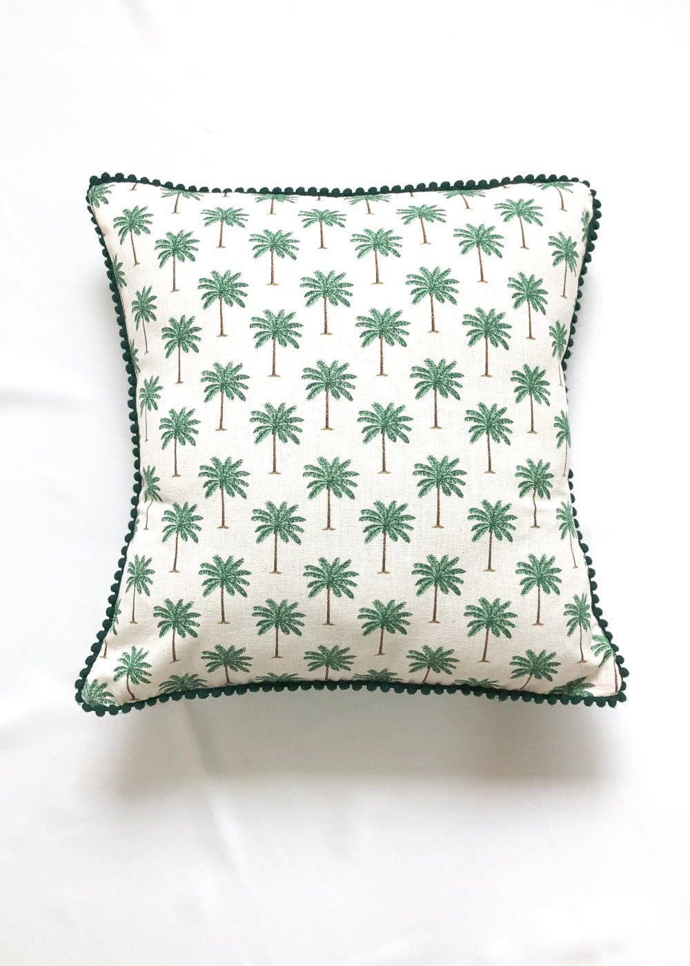 Palm print cotton cushion cover, inspired by Goan beaches. This modern, minimalistic design with a touch of sophisticated luxury is perfect for coastal, boho, or minimalist home décor. Ideal for sofas, beds, and lounge spaces, adding a stylish and elegant touch.