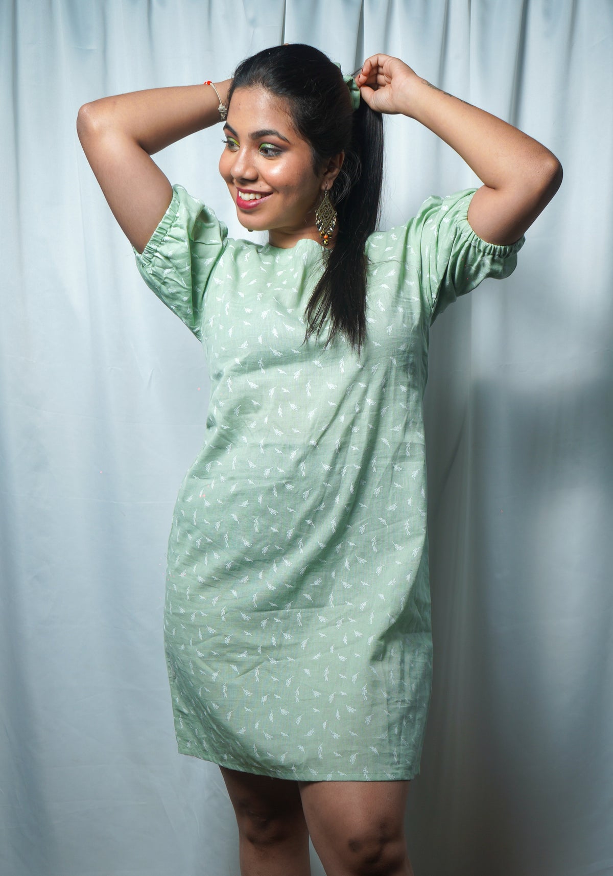Dropped Puff Sleeves Shift Dress